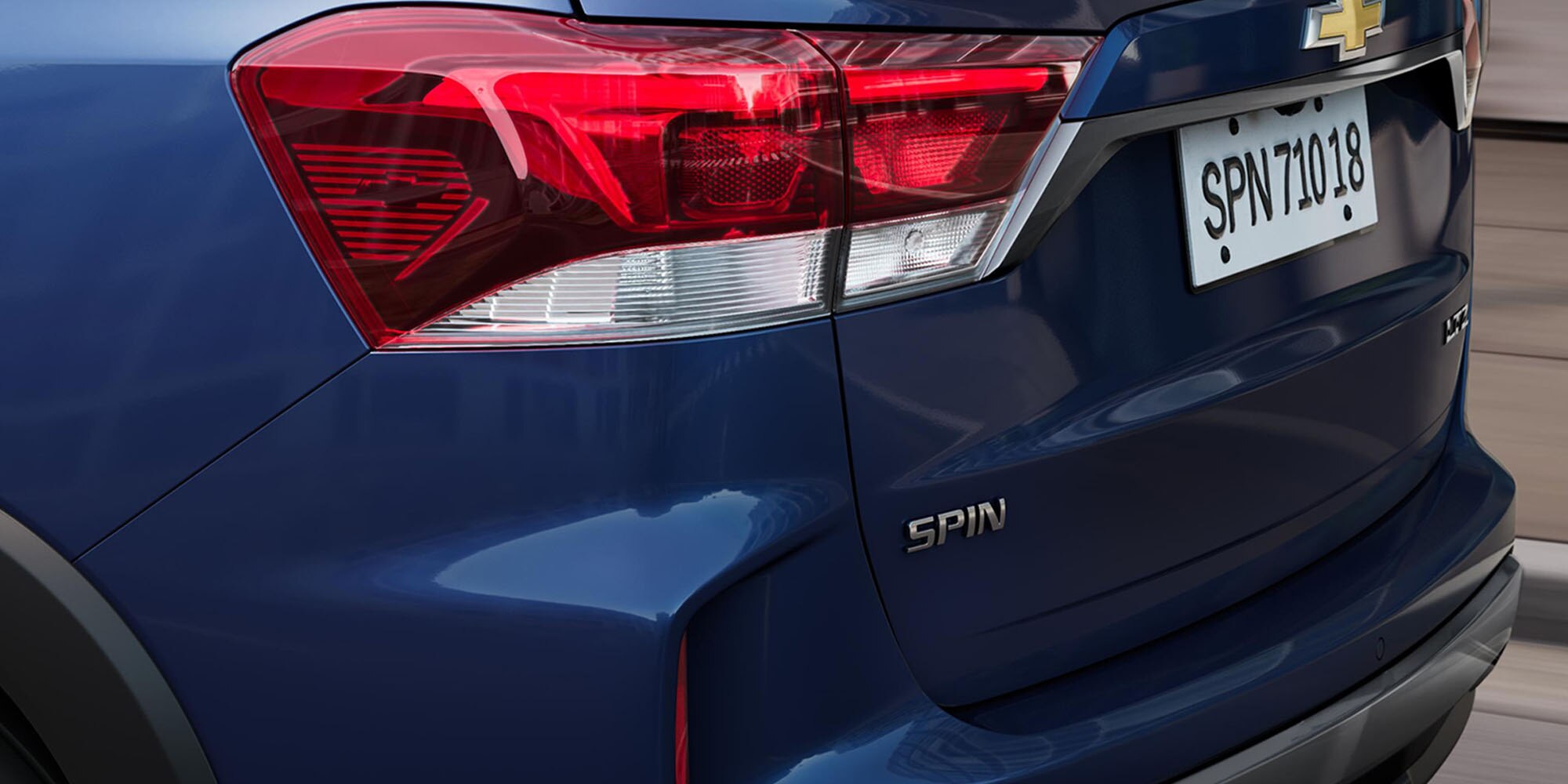 parte trasera Chevrolet Spin