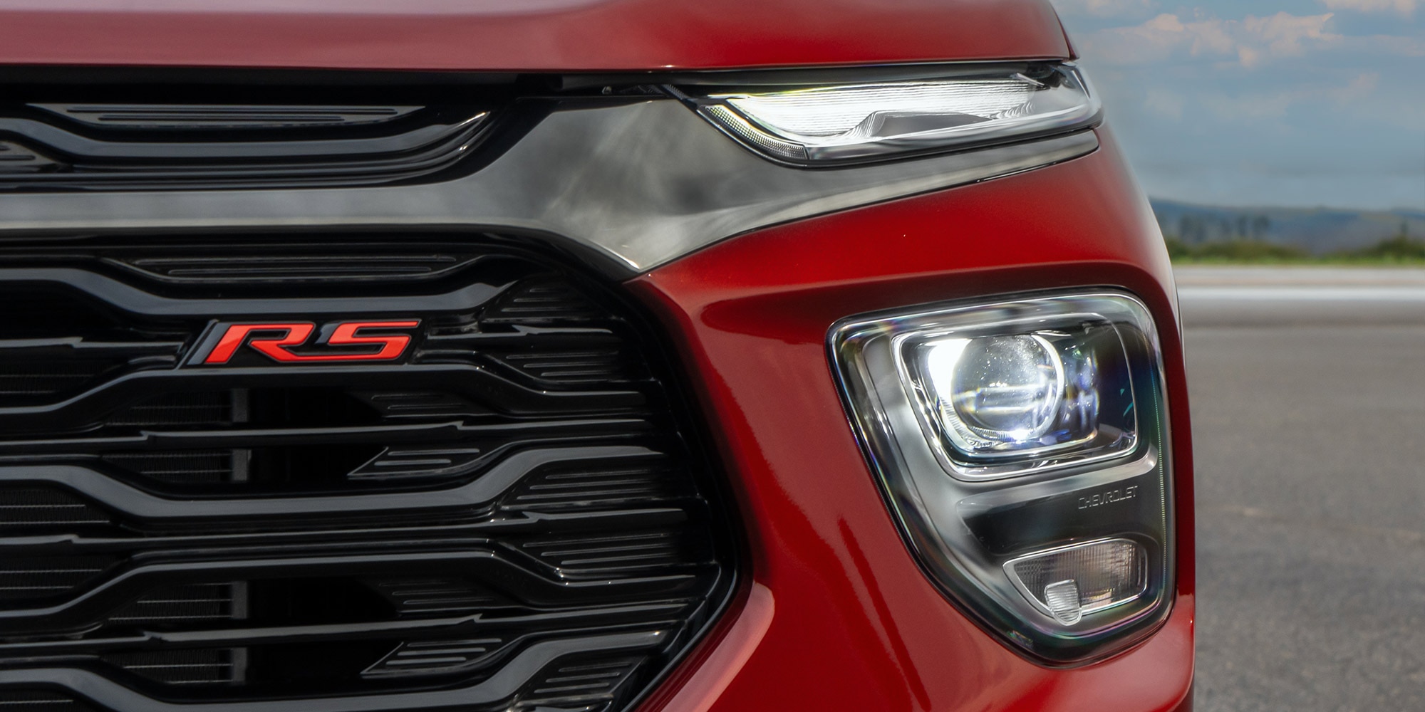 Parrilla delantera negra de la Chevrolet Montana RS
